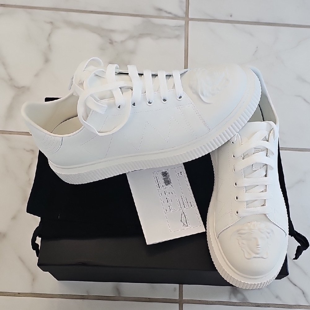 Versace Black Box - Picture 5 of 11